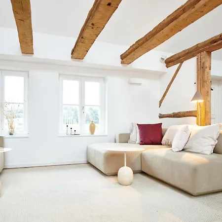 Vakantiehuis Seedorf Hideaway, Reethaus Mit Garten Und Privatsteg, Kamin, Sauna Und Hot Tub